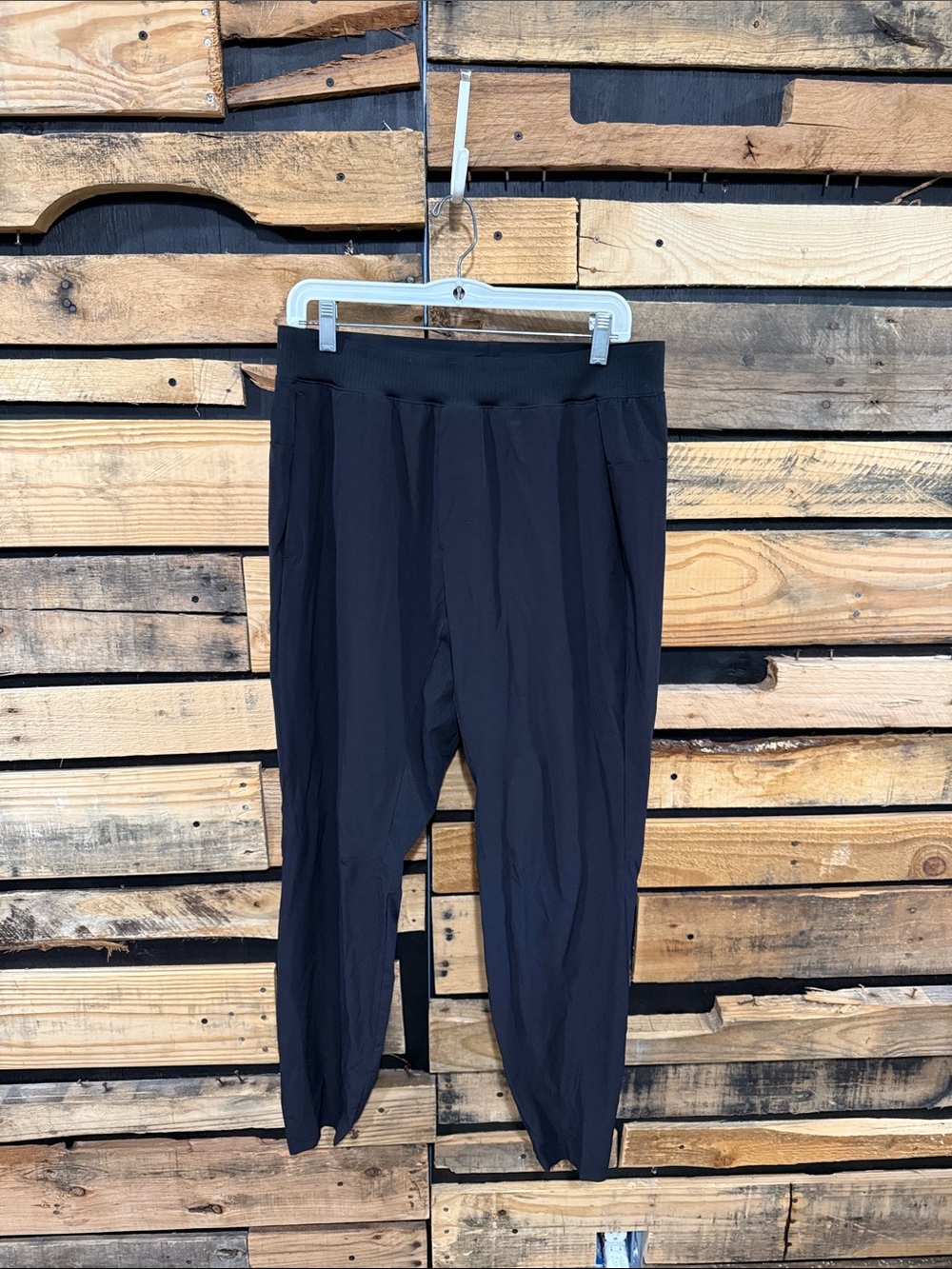 Lululemon In Mind Pants Athletic
Joggers in Black M5556S Size Large